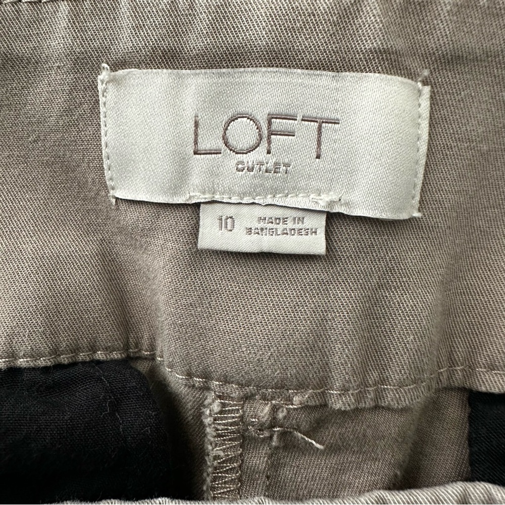 LOFT Outlet Curvy Crop Pants Women’s Sz 10 Brown Stretch Ankle Button Hem Career - Picture 4 of 12